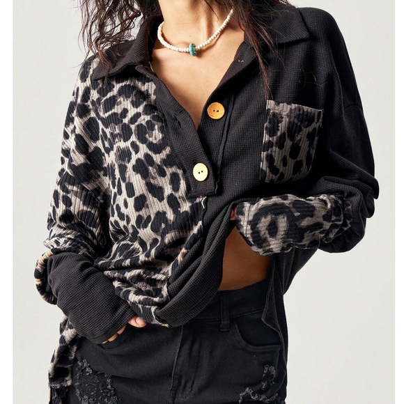 Cozy leopard Print Button Reverse Stitch Color Block Sweatshirt - Picture 1 of 6